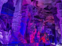 -泰安地下龙宫景区