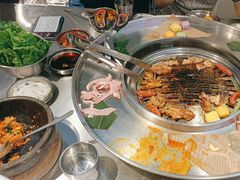 -哈哈碳都·牛肋条无限自助烤肉(宝龙店)
