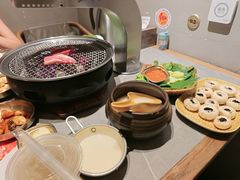 -草家酱蟹炭火烤肉店(珲春南路一店)