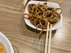 炝拌豆腐丝-俏东方·海味水饺·青岛菜(崂山店)