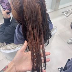-十六番发型师事务所
