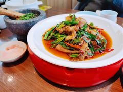 代代人都爱吃的回锅肉-有红鸡毛店·川菜(建设路店)