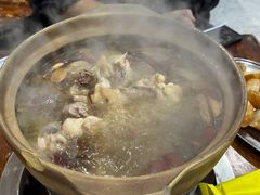-威邵鸡煲(西华路总店)