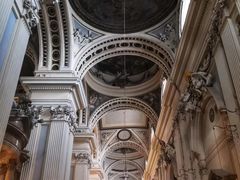 -皮拉尔圣母圣殿主教座堂