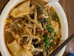 -丽丽三鲜螺蛳粉(田林路店)