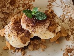 迷迭香蒜味烤春鸡配锅煎土豆块-花·fleur古董西餐厅(西城夜未央店)