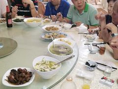 -秦臻海鲜农家乐(奉贤店)