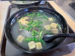 -冯鑫记南京鸭血粉丝汤(南京南站店)