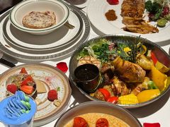 -Mogul Eatery·大亨餐酒馆