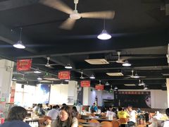 大堂-皖北巫氏三胖地锅鸡(长淮总店)