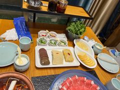 -额尔敦传统涮.冰煮羊火锅(乌兰察布体育场店)