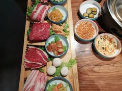 -明洞阿姨·韩式酱蟹烤肉·创意料理(三元桥店)