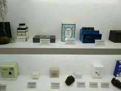 -新蝶变皮肤管理中心