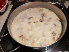 -尚尚仙·酸汤猪手·猪肚鸡火锅(华联万柳购物中心店)