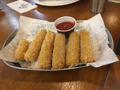 芝士乳酪薯条-Tube station站点比萨(王府井百货店)