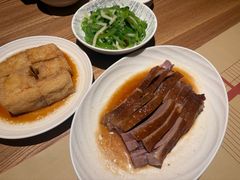 -荣家黄鱼面(南京西路店)