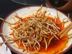 -川流不息·地道川菜·小龙虾(新松江路店)