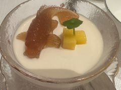 -醉辉皇上海之巅(上海中心大厦店)