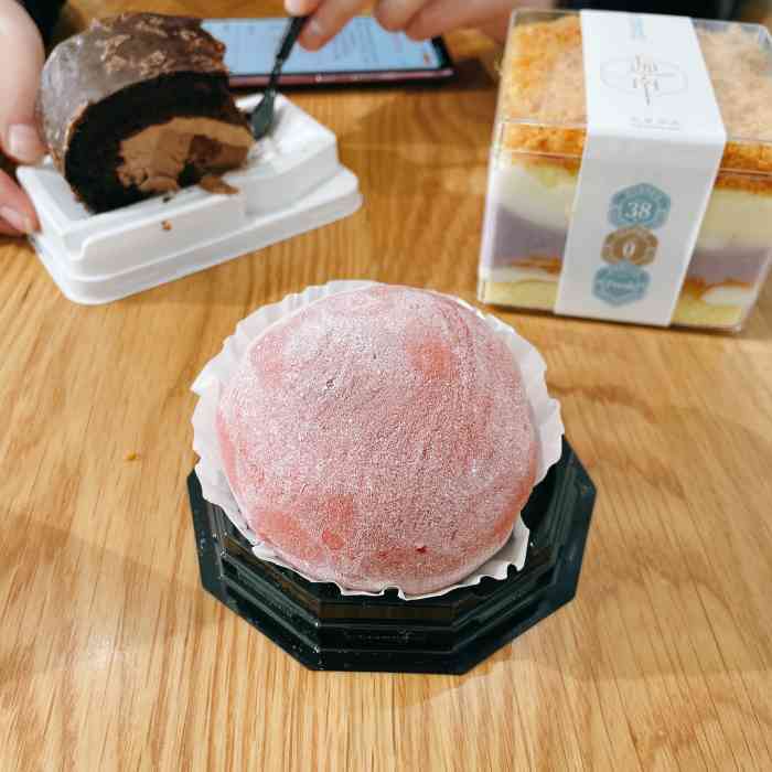 迦南(九堡店)-"家附近终于开了 ,甜品品种好多 ,而且量.