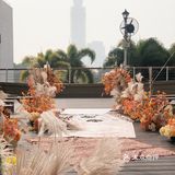 年前参加朋友的婚礼被这种温馨小浪漫的布置吸引住了冬日