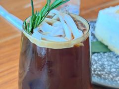 -Chom Cafe and Restaurant