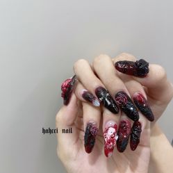 -花岐款式专研健康美甲沙龙