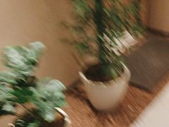 -灸春堂·艾灸·痛症·整脊连锁(之江银泰店)