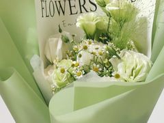 -亭亭鲜花店(中山北路店)