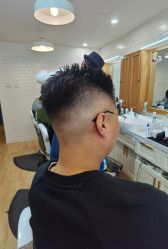-韦恩先生Barbershop英式男士理发馆