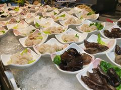 -领鲜活海鲜榴莲自助火锅(东门店)