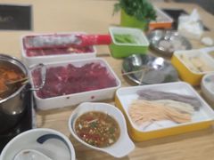 -杨老板·海鲜集市火锅·鲜切牛肉(中防万宝店)