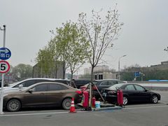 -南锣鼓巷-停车场