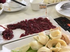 牛心顶-三头牛·潮汕牛肉生蚝火锅 (夏湾店)