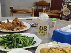 -银峰农庄·特色烧鸡·鲜无花果浸鸡