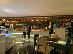 -上海滴水湖皇冠假日酒店