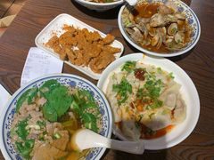 -爆炸头阿姨小四川正宗川味小吃(无任何分店)