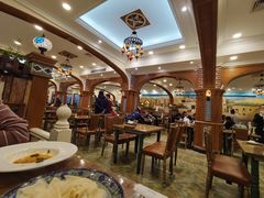 大堂-清真·玛丽亚新疆菜主题餐厅(浙江中路店)