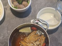 -德天肥牛海鲜火锅(城西银泰店)