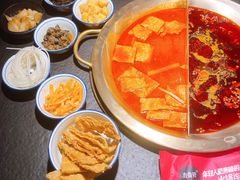 -九鼎轩脆毛肚火锅(南京东路店)