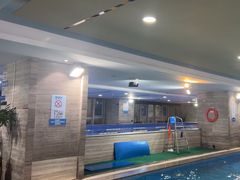 -小蓝鲸游泳培训基地(石景山店)