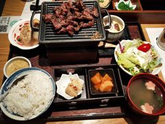 岩烧雪花牛肉定食-味太助·银饭食堂(中华城店)