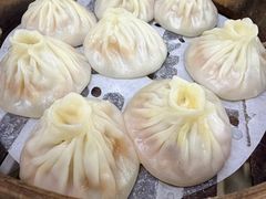 -莱莱小笼·乔艾