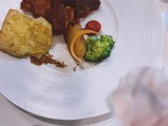 香煎猪扒配拼鳕鱼-天空花园餐吧·生日·团建(南山店)