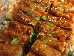 烧汁金菇卷-天厨妙香素食餐厅(清华店)