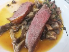 -羽深肉铺 Steak & Wine