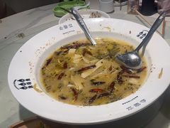 -渔语鱼酸菜鱼新川菜(来福士店)
