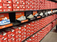 -NIKE北京赛特换季优惠店