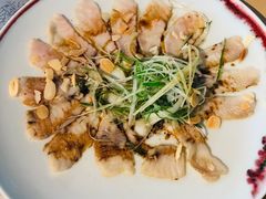 薄切鲜鱼片-穹六人间 people 6(岳阳路店)