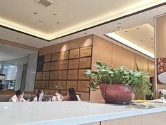 -梅利汴京烤鸭•开封豫菜地标店(东大街店)