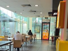 -麦当劳(假日广场店)